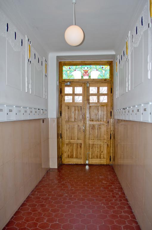 Apartments With 2 Bathrooms- 5 Minutes From Old Town - 102 M2 Прага Экстерьер фото