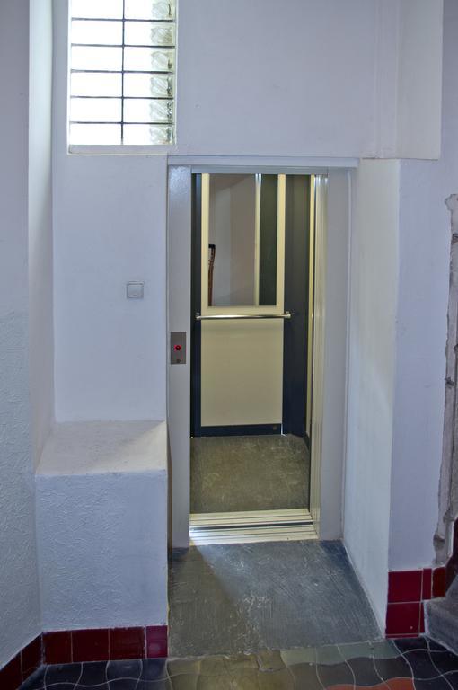 Apartments With 2 Bathrooms- 5 Minutes From Old Town - 102 M2 Прага Экстерьер фото