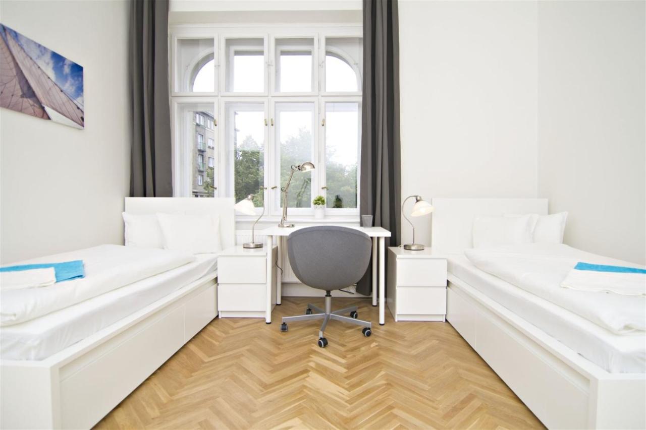 Apartments With 2 Bathrooms- 5 Minutes From Old Town - 102 M2 Прага Экстерьер фото