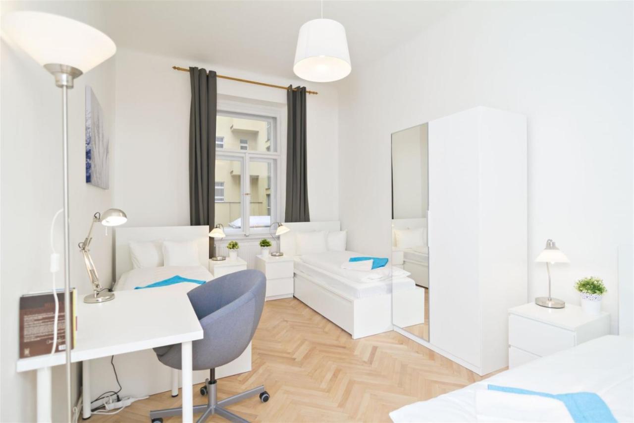 Apartments With 2 Bathrooms- 5 Minutes From Old Town - 102 M2 Прага Экстерьер фото