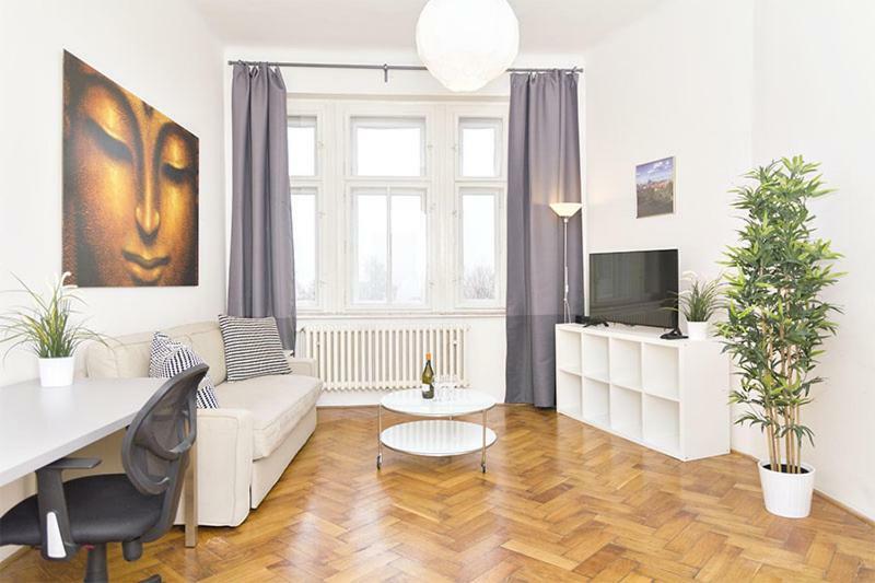 Apartments With 2 Bathrooms- 5 Minutes From Old Town - 102 M2 Прага Экстерьер фото