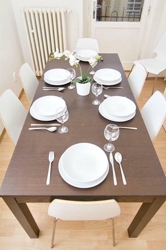 Apartments With 2 Bathrooms- 5 Minutes From Old Town - 102 M2 Прага Экстерьер фото